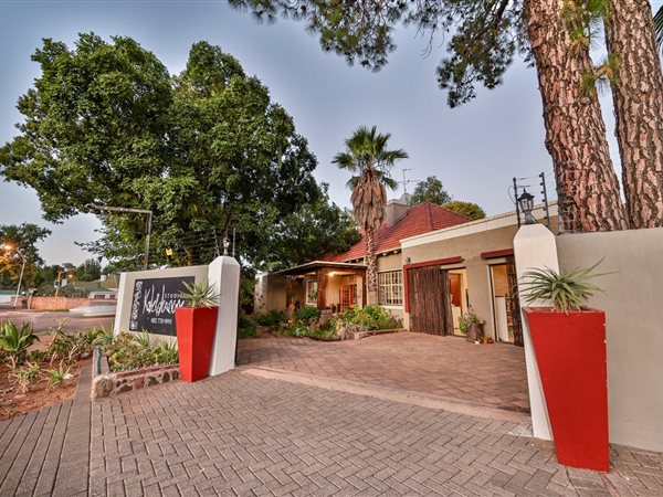 5 Bedroom House 5 Bedroom House
