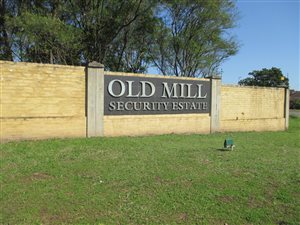 599 m² Land available in Empangeni