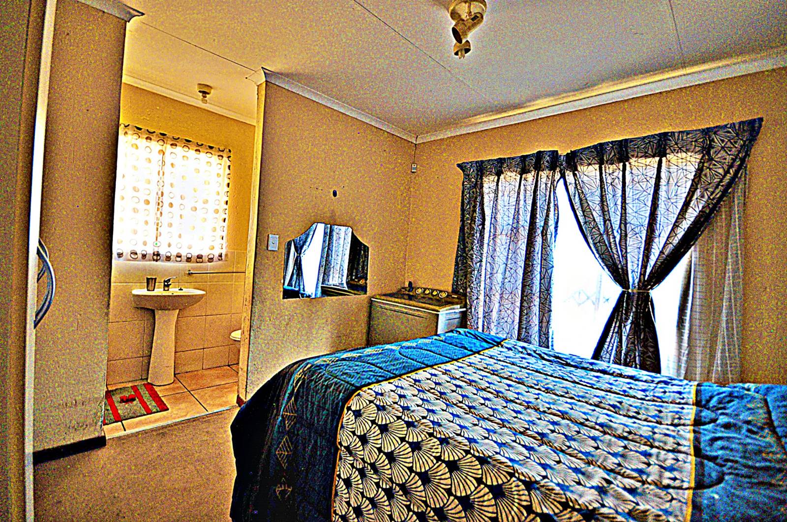 2 Bed Cluster in Greenhills photo number 4