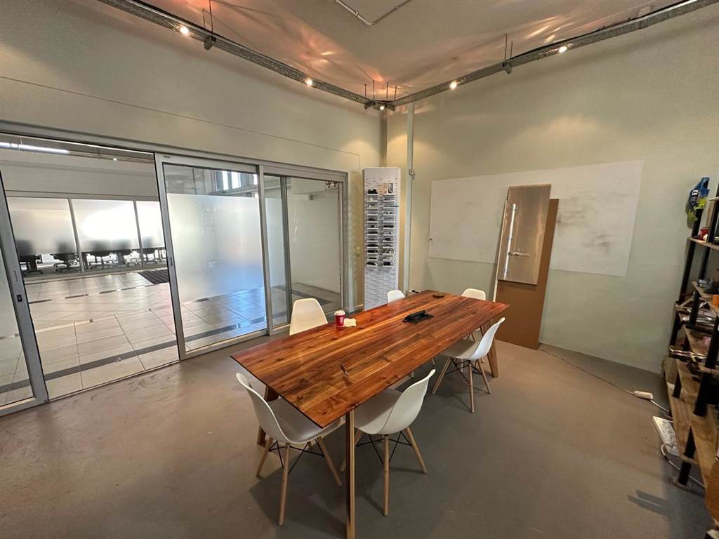 82  m² Commercial space in Milnerton photo number 4