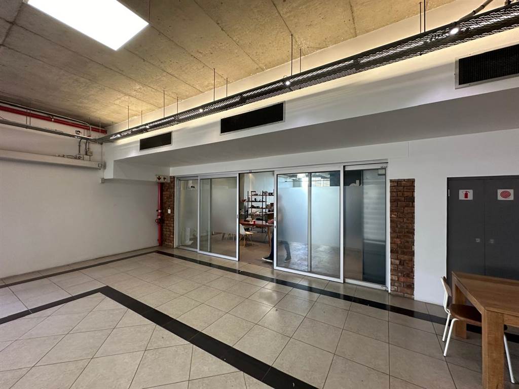82  m² Commercial space in Milnerton photo number 5