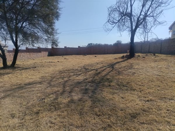 660 m² Land 660 m² Land