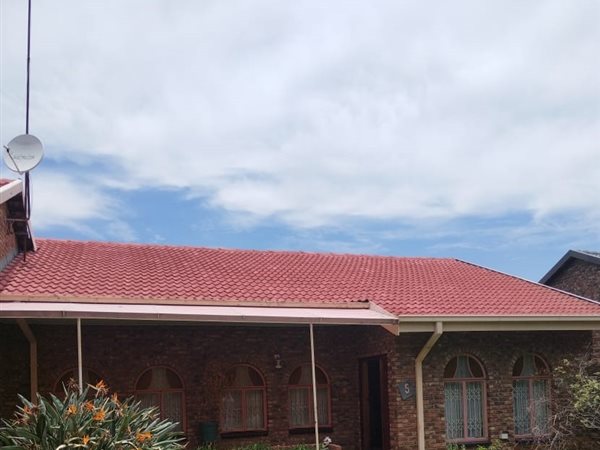 3 Bedroom Townhouse 3 Bedroom Townhouse