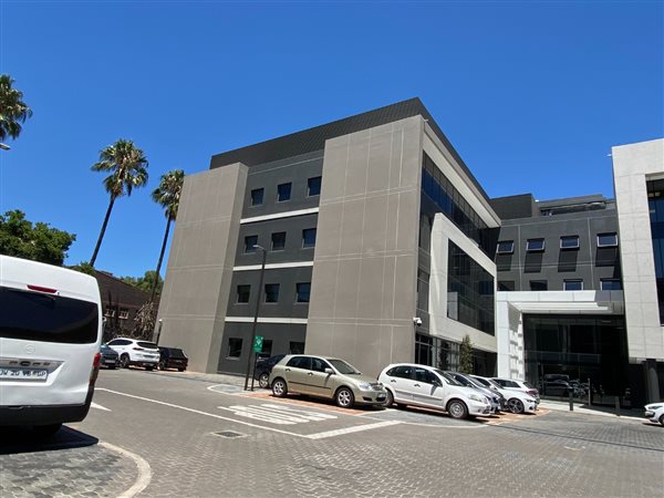 448  m² Commercial space