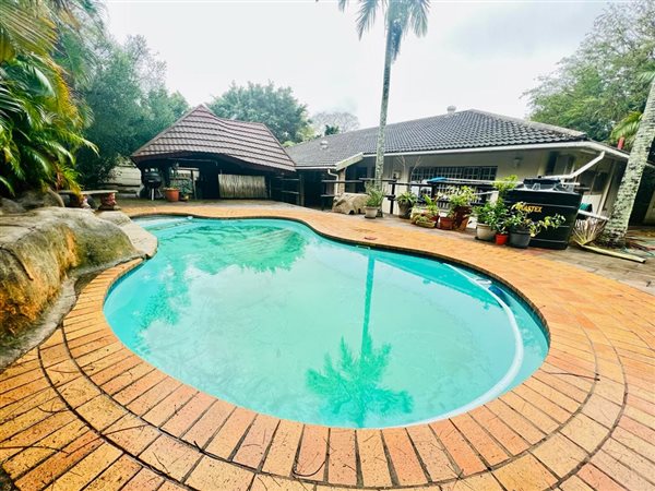4 Bedroom House 4 Bedroom House