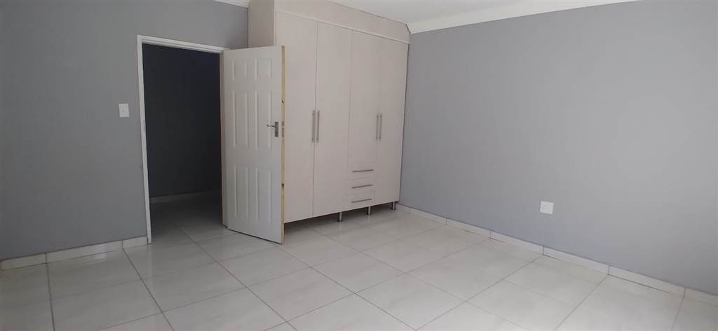 4 Bed House in Louis Trichardt photo number 26