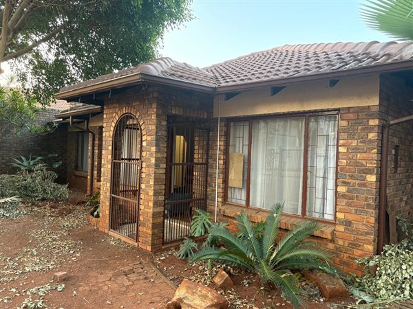 3 Bedroom House 3 Bedroom House