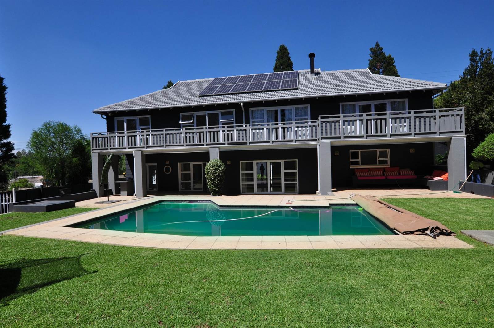 5 Bed House in Bryanston photo number 2