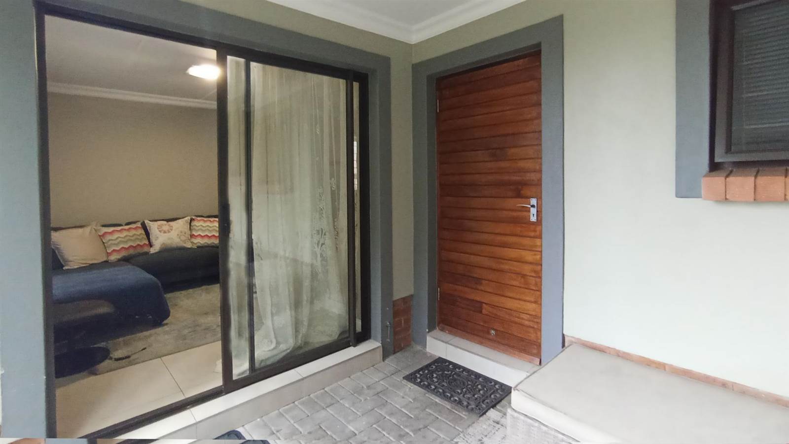 3 Bed Townhouse in Kyalami Hills photo number 7