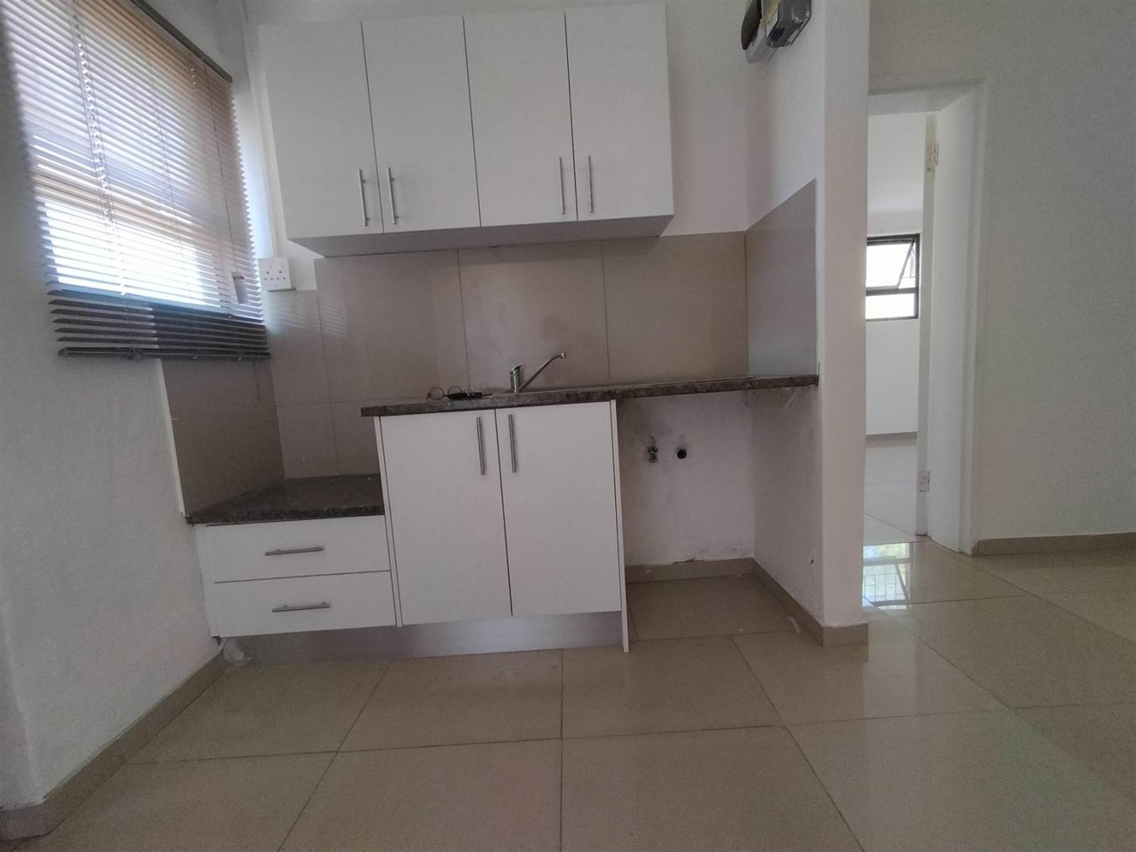 1 Bed Apartment in Flamingo Vlei photo number 6