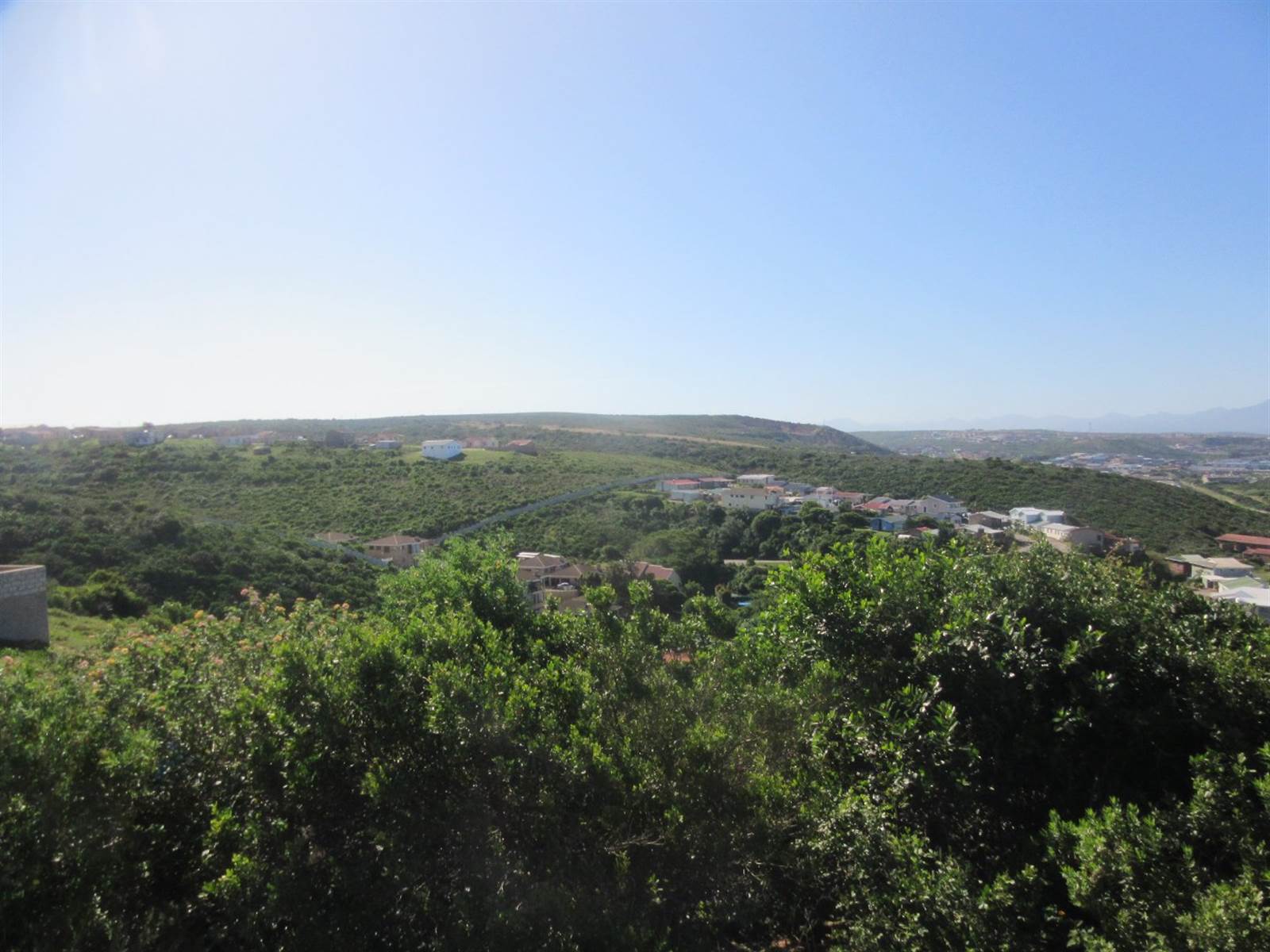 525 m² Land available in Mossel Bay Ext 26 photo number 14