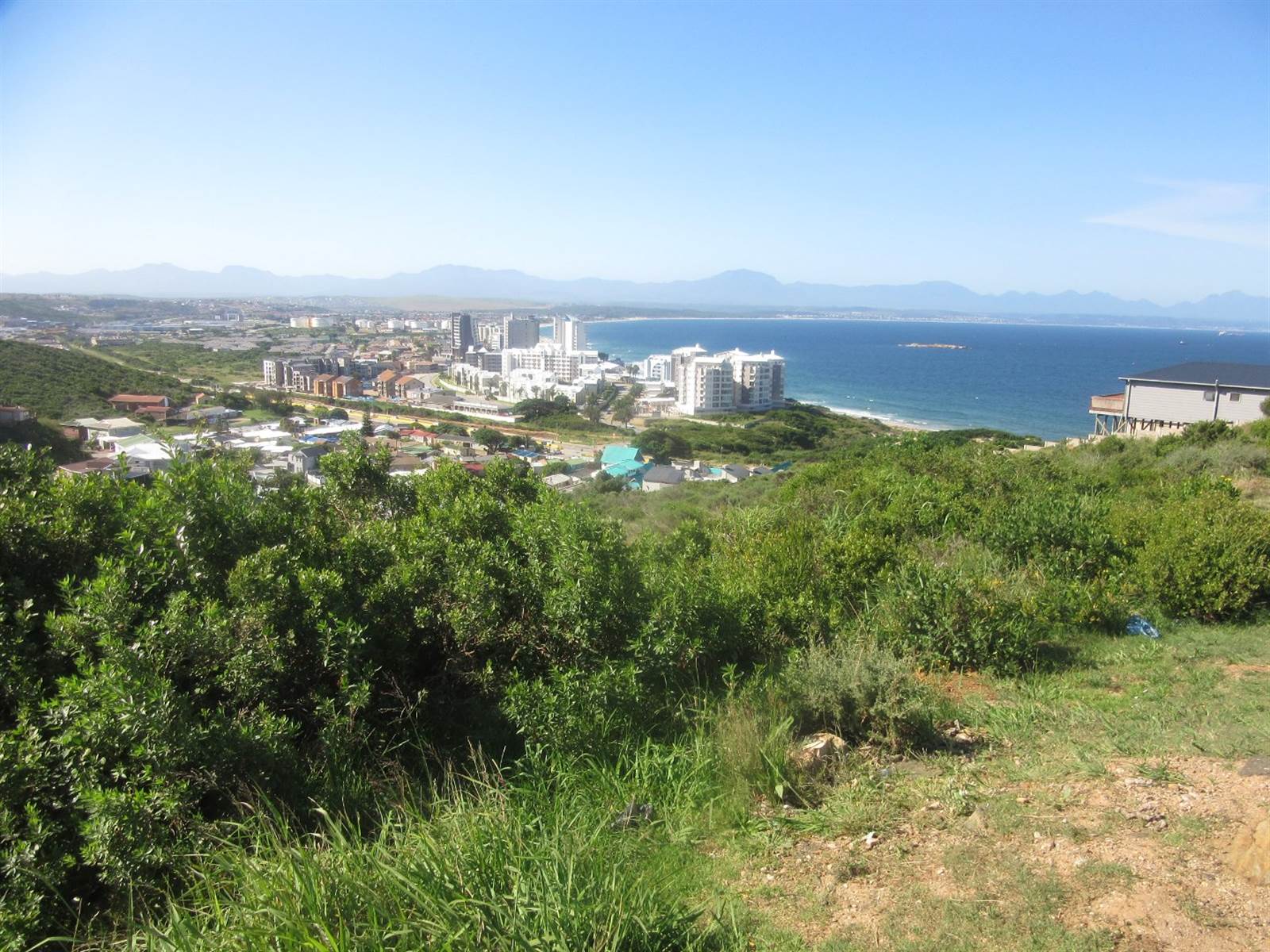 525 m² Land available in Mossel Bay Ext 26 photo number 11