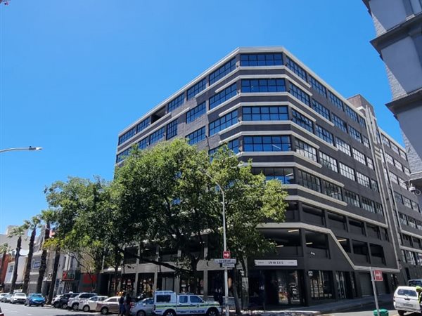 256  m² Commercial space