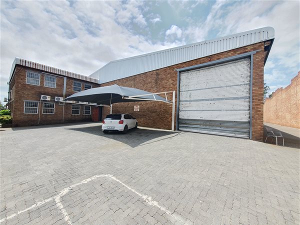 2056  m² Industrial space in Ormonde