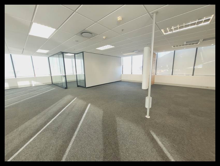 260  m² Office Space in Paarden Eiland photo number 6