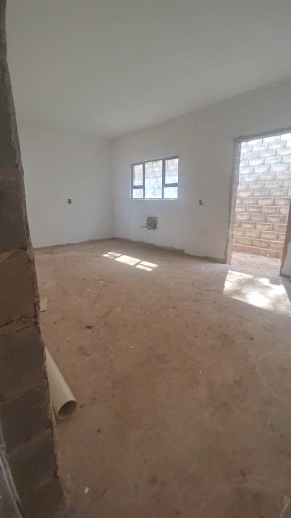3 Bed House in Pietermaritzburg Central photo number 7