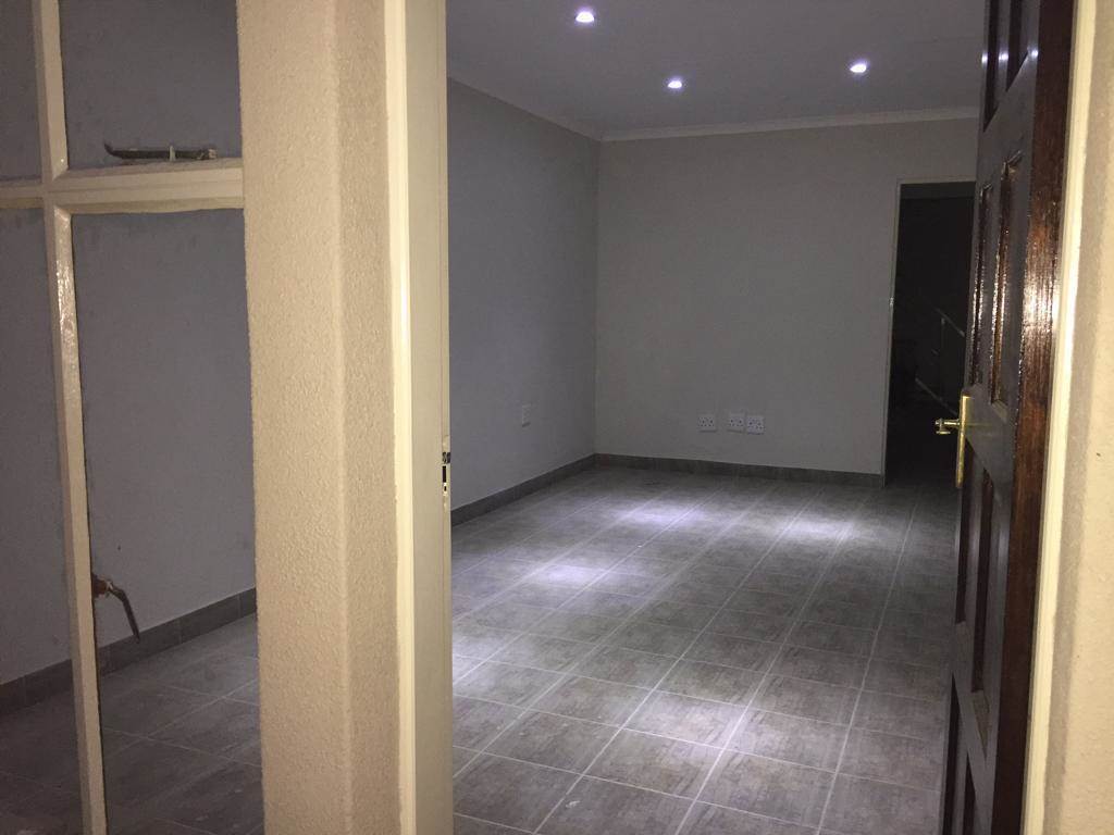 4 Bed House in Secunda photo number 16