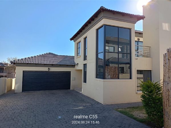 5 Bedroom House 5 Bedroom House