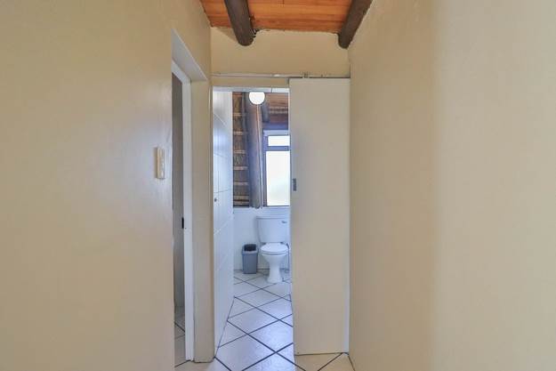 4 Bed House in Stilbaai photo number 18