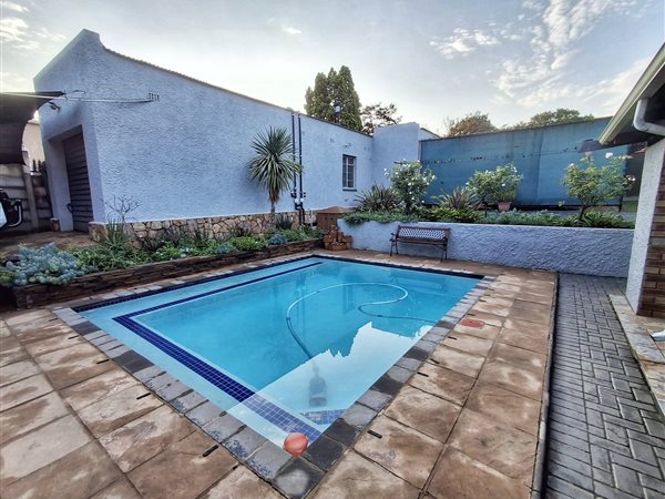 3 Bedroom House 3 Bedroom House