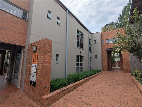 1 935 m² Commercial space 1 935 m² Commercial space