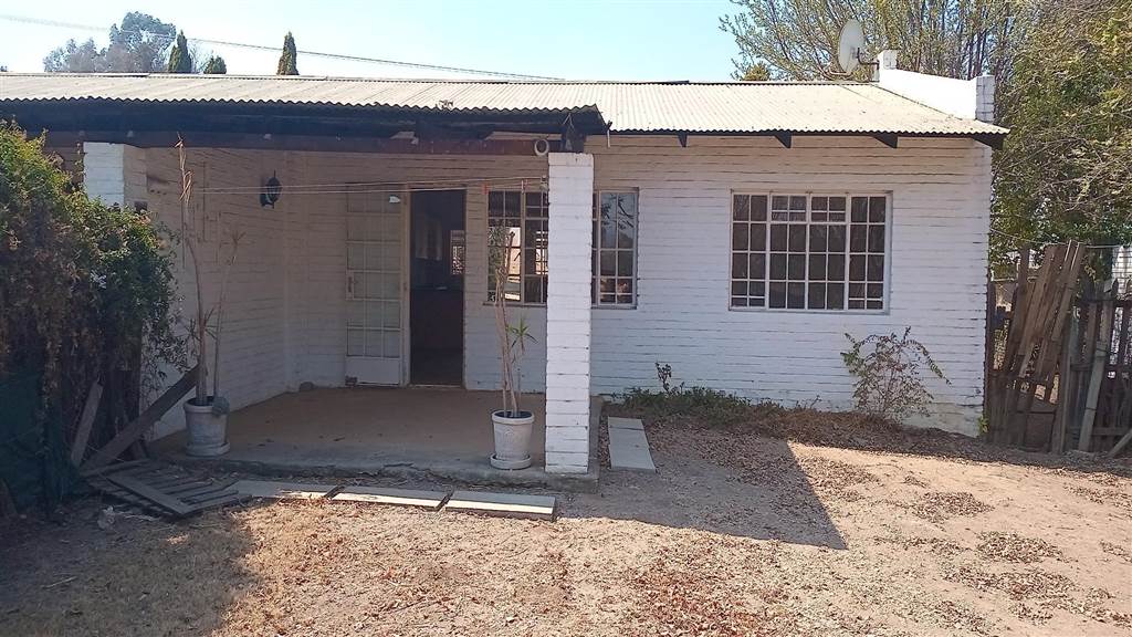 2 Bed Apartment to rent in Chartwell RR4193330 Private Property