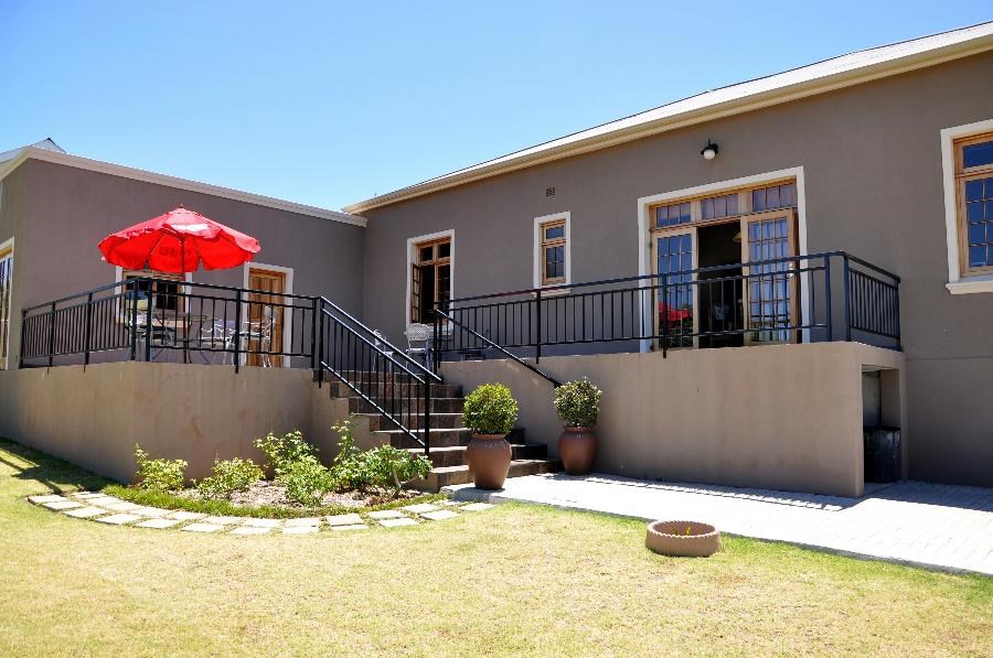 5 Bed House in Villiersdorp photo number 7