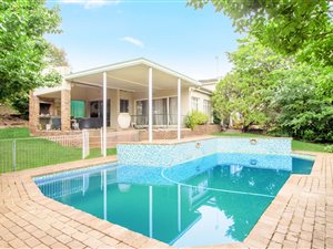3 Bed House in Constantia Kloof