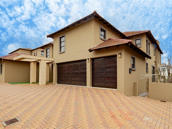 5 Bed House in Valleyview Estate