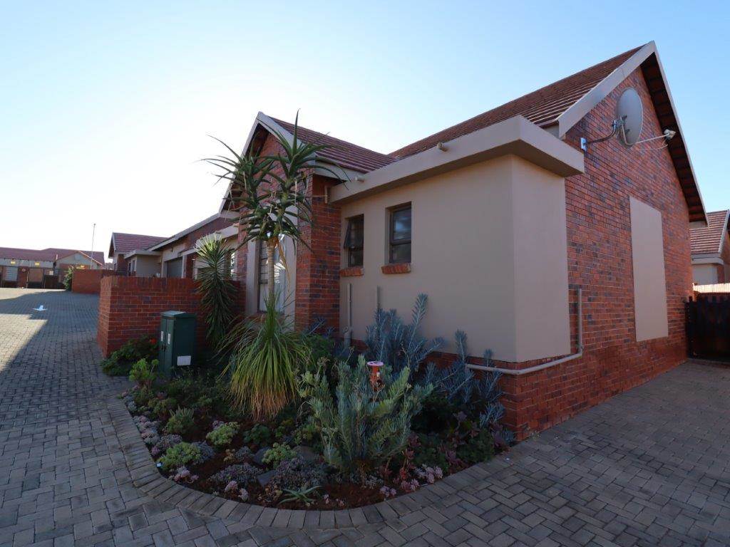 2 Bedroom Townhouse