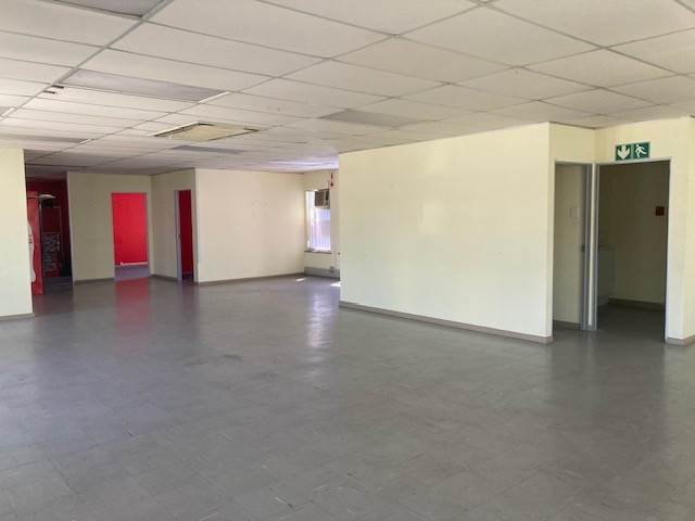 170  m² Commercial space in Newton Park photo number 6