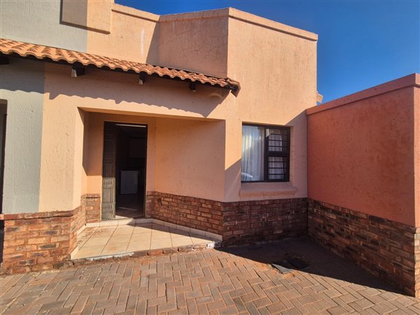2 Bedroom House 2 Bedroom House