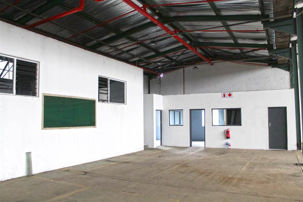 1950  m² Industrial space in Tongaat Central photo number 8