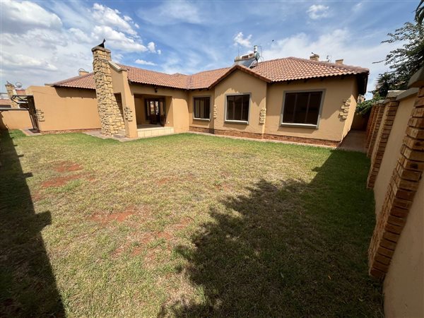 3 Bedroom House 3 Bedroom House