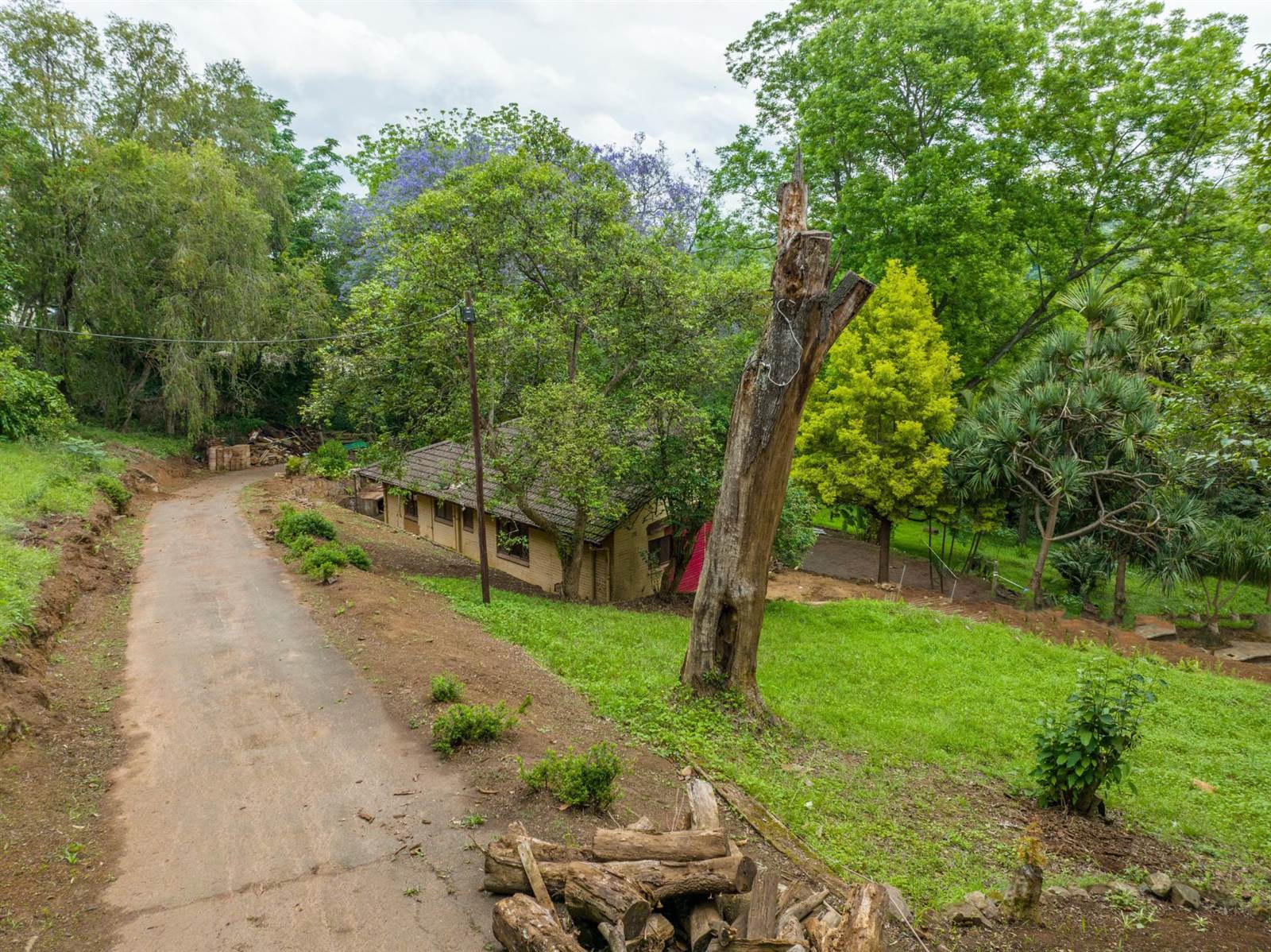 6720 m² Land available in Hillcrest Central photo number 3