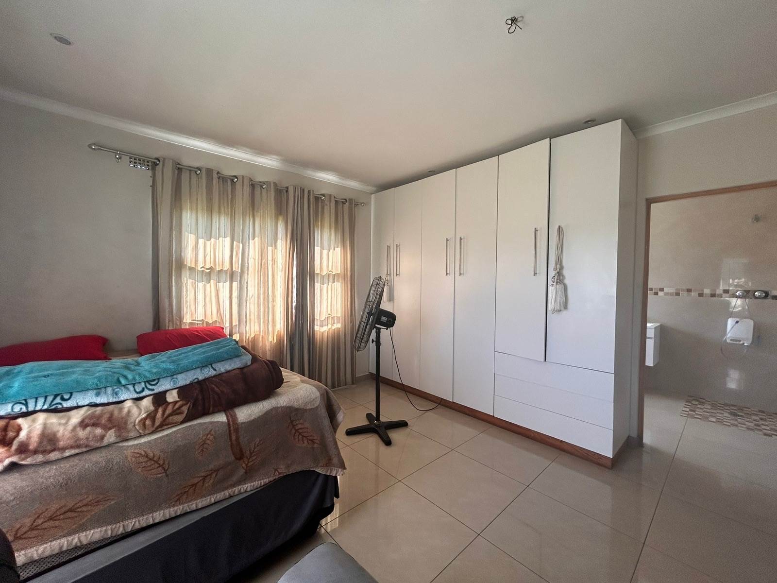 4 Bed House in Empangeni photo number 13
