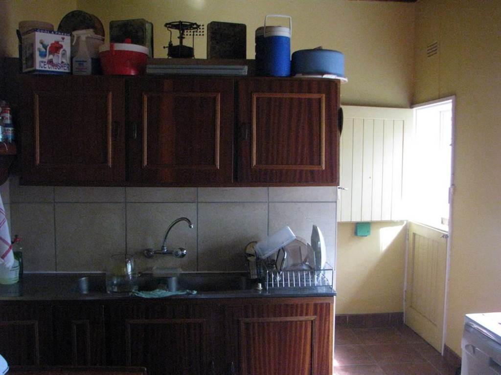 4 Bed House in Naboomspruit photo number 14