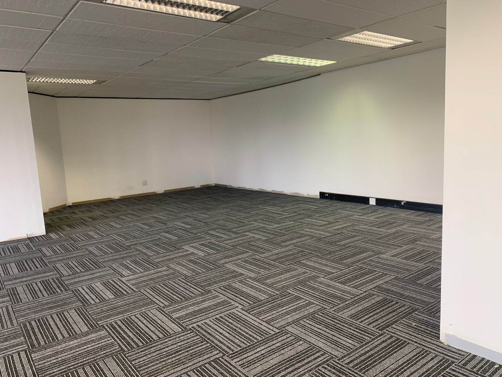 215  m² Commercial space in Rivonia photo number 26