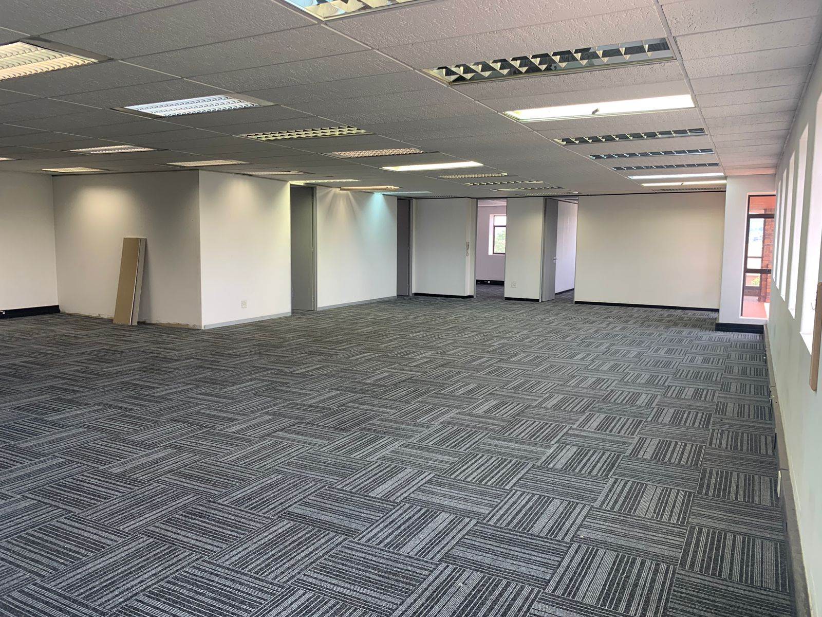 215  m² Commercial space in Rivonia photo number 9