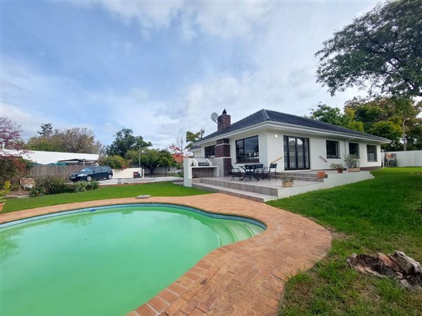 3 Bedroom House 3 Bedroom House