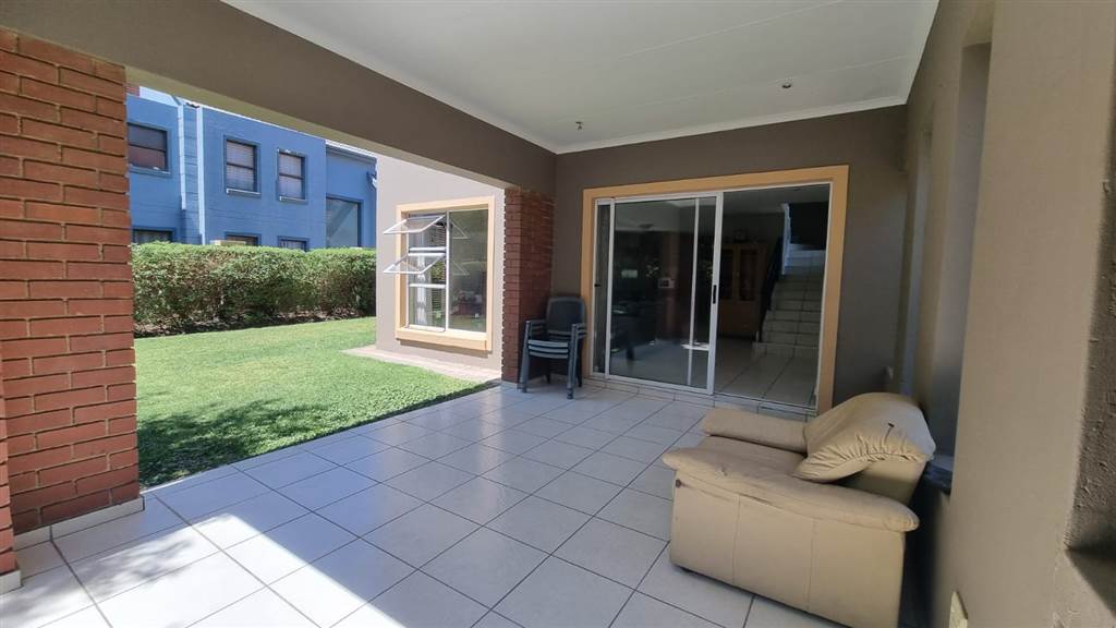3 Bed House in Greenstone Hill photo number 17