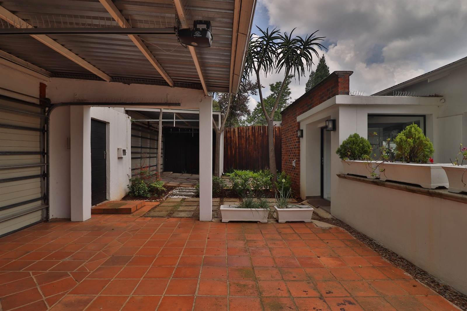 3 Bed House in Parkhurst photo number 30