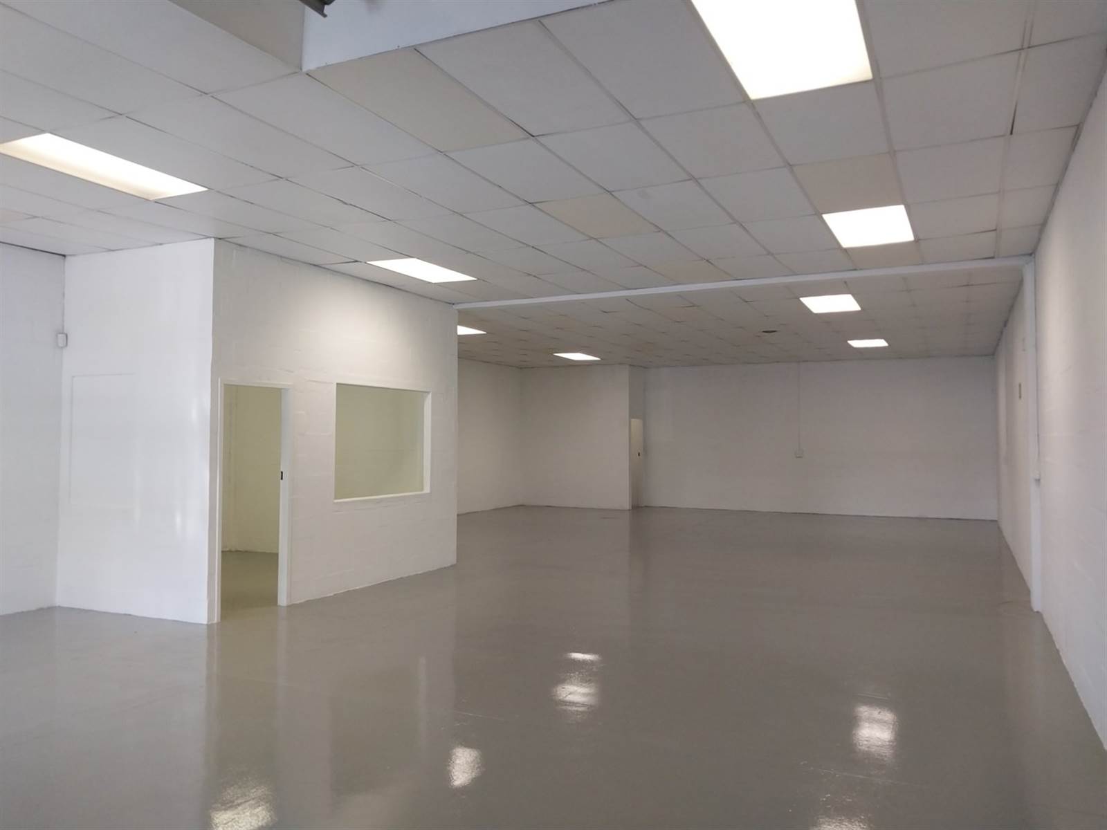 200  m² Industrial space in Milnerton Central photo number 3