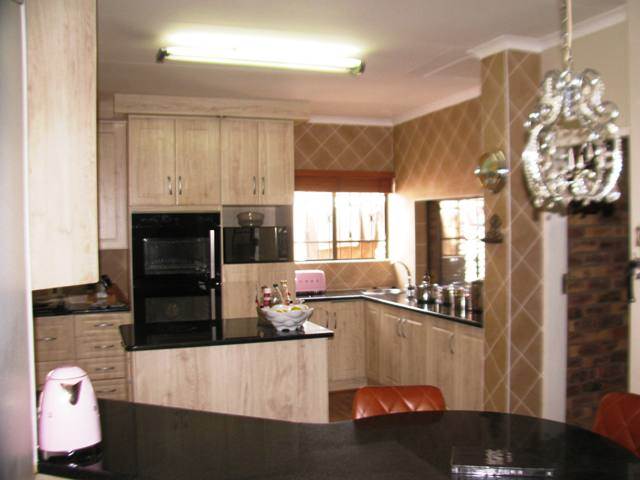 5 Bed House in Bronkhorstspruit photo number 6