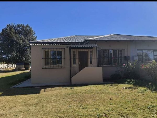 2 Bedroom House