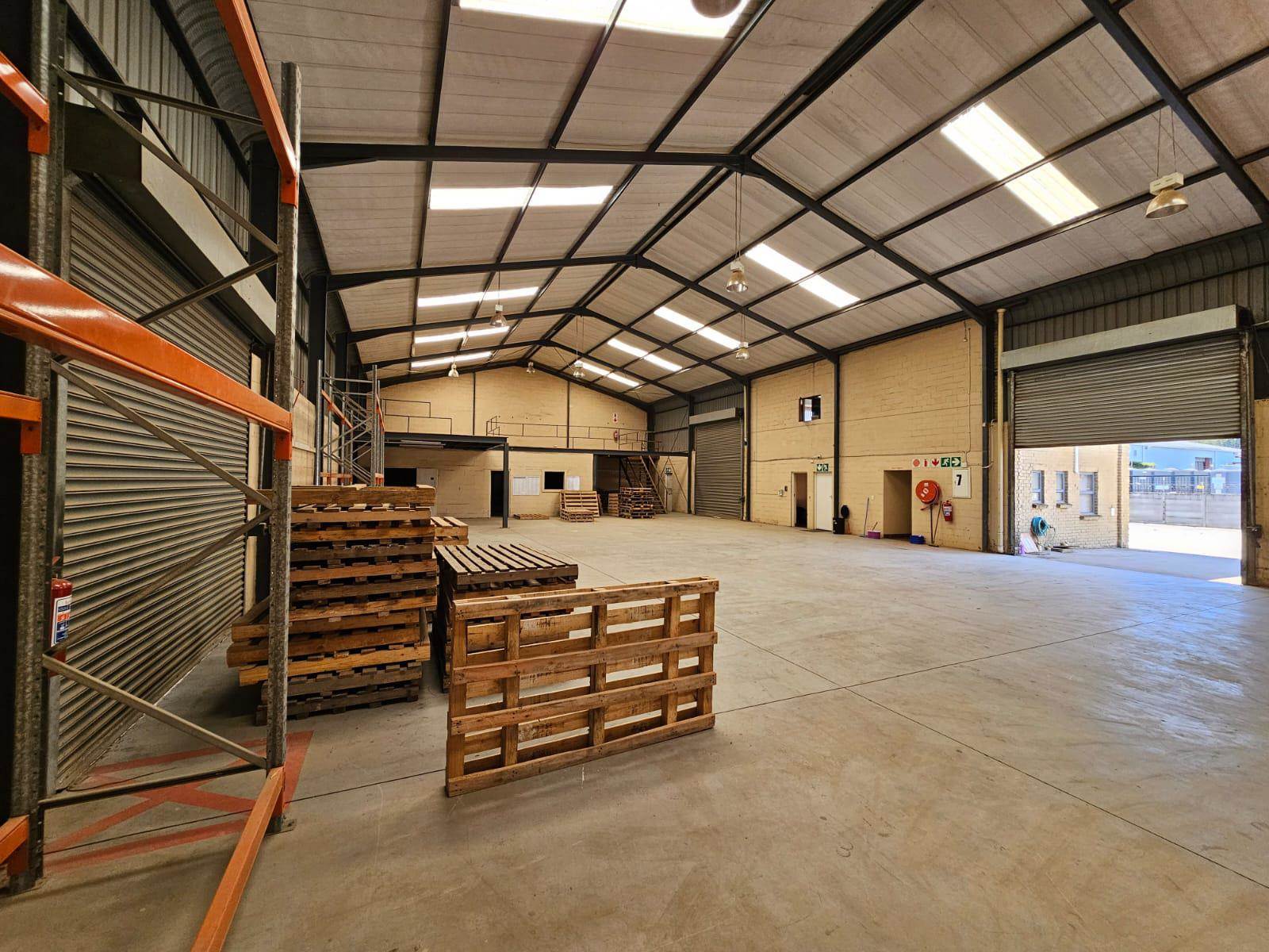 1402  m² Industrial space in Strand Central photo number 11
