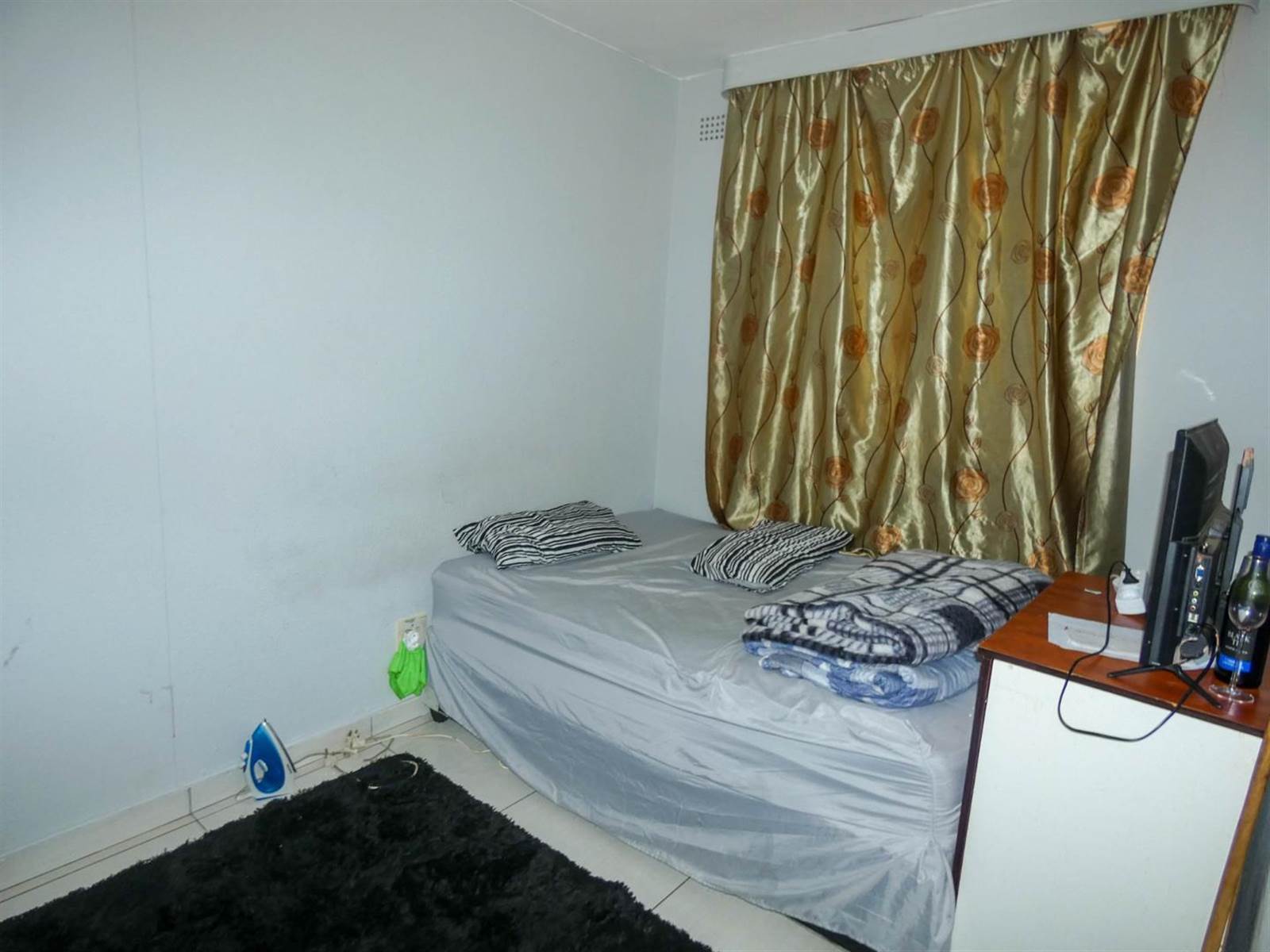 2 Bed Townhouse in Benoni Central photo number 8