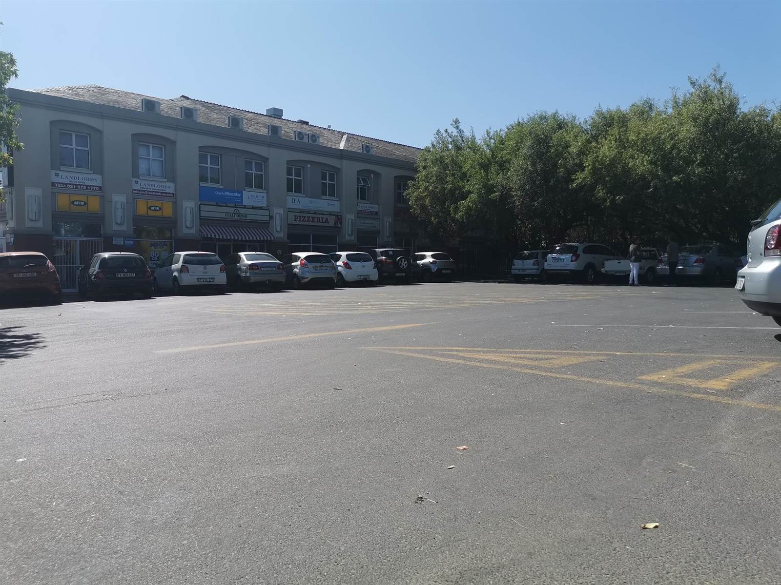 160  m² Commercial space in Durbanville photo number 1