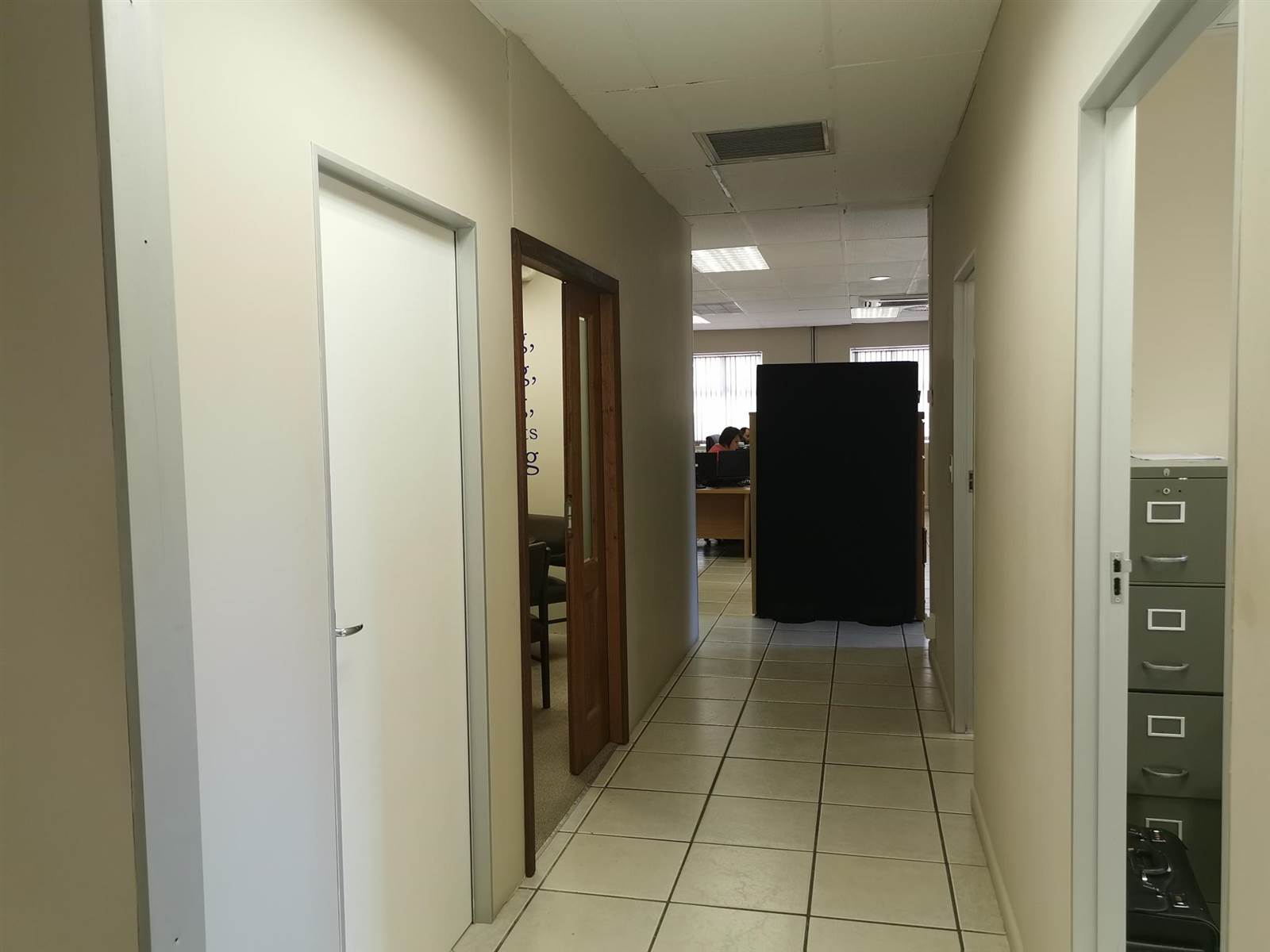 160  m² Commercial space in Durbanville photo number 14