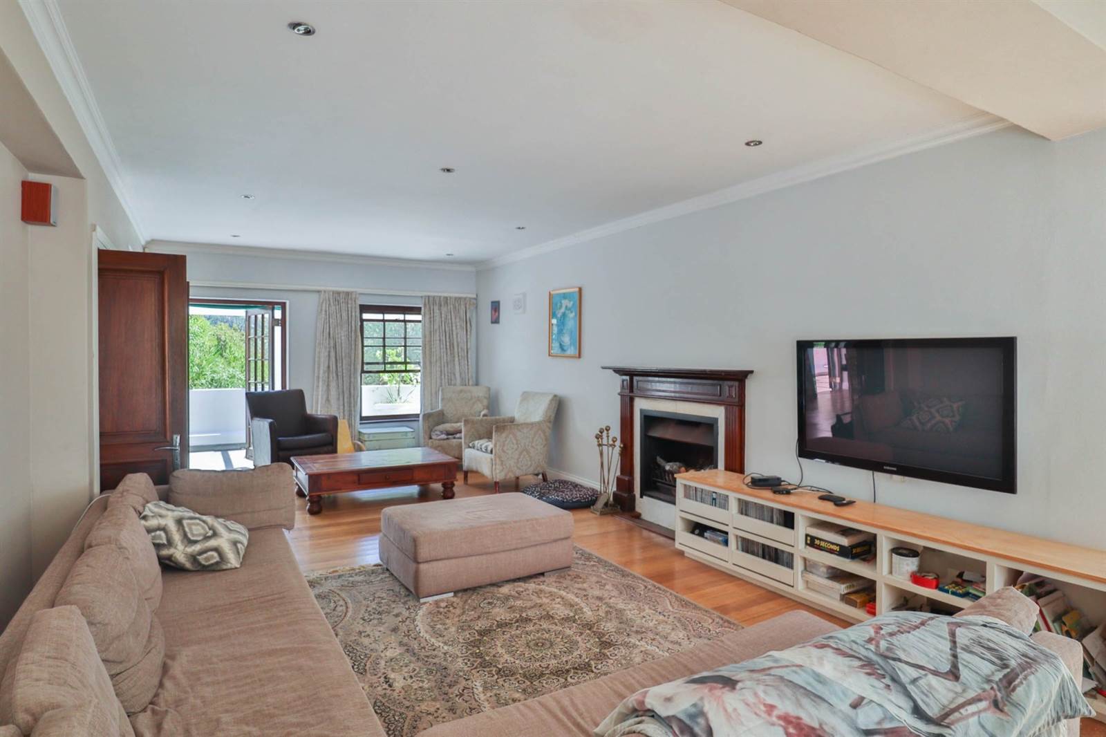 5 Bed House in Hout Bay and surrounds photo number 3